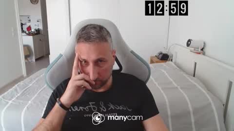 Snapshot of mrdr000 chatting on 03/20/26, 11:59 mrdr000 online show from 03/20/26, 11:59