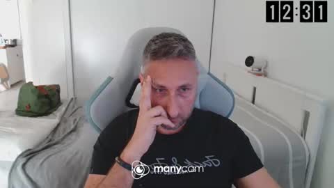 Snapshot of mrdr000 chatting on 04/10/26, 10:31 mrdr000 online show from 04/10/26, 10:31