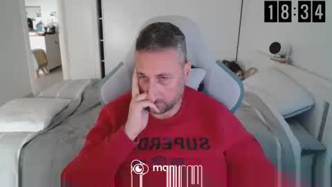 Snapshot of mrdr000 chatting on 04/13/26, 04:34 mrdr000 online show from 04/13/26, 04:34