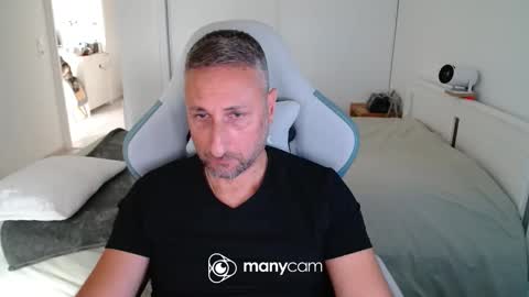 Snapshot of mrdr000 chatting on 06/09/26, 10:27 mrdr000 online show from 06/09/26, 10:27