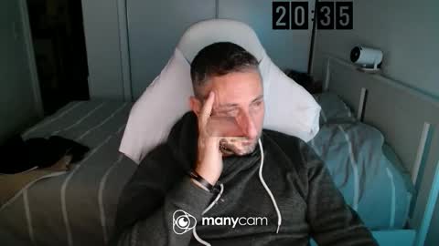 Snapshot of mrdr0o0o chatting on 11/21/25, 07:34 mrdr0o0o online show from 11/21/25, 07:34