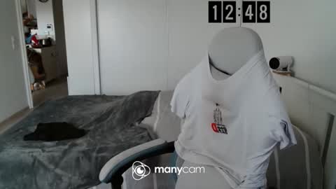 Snapshot of mrdr0o0o chatting on 12/01/25, 11:48 mrdr0o0o online show from 12/01/25, 11:48