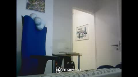 Snapshot of mrduplo1975 chatting on 02/11/26, 06:02 MrJohnsen1975 online show from 02/11/26, 06:02