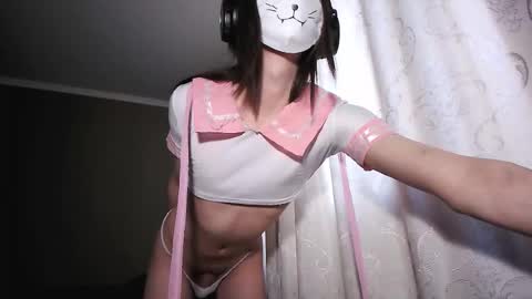 Snapshot of mrediana chatting on 09/09/25, 10:37 mrediana online show from 09/09/25, 10:37