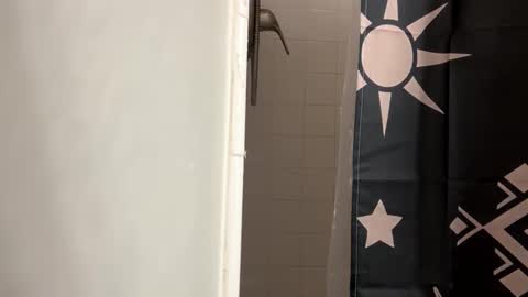 Snapshot of mreric_210 chatting on 09/09/25, 11:15 mreric_210 online show from 09/09/25, 11:15