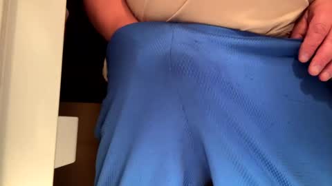 Snapshot of mreric_210 chatting on 10/05/25, 06:23 mreric_210 online show from 10/05/25, 06:23