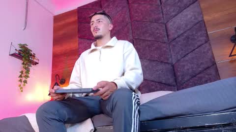 Mr Fox online show from 02/02/26, 07:34