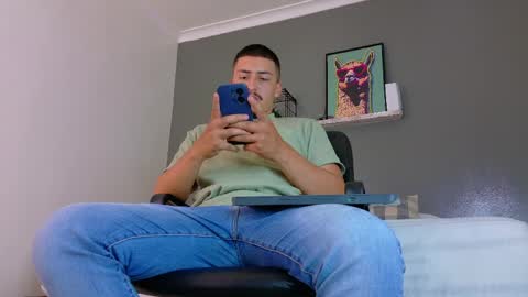 Mr Fox online show from 03/26/26, 07:52