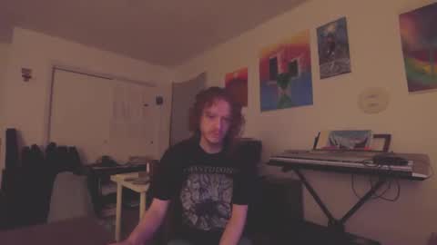 Snapshot of mrgoldtouch chatting on 04/06/26, 09:32 Ian online show from 04/06/26, 09:32