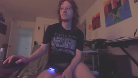 Snapshot of mrgoldtouch chatting on 05/16/26, 06:10 Ian online show from 05/16/26, 06:10