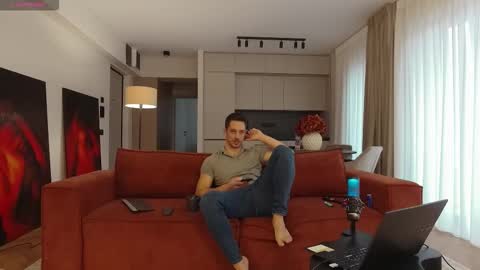 juan luis online show from 11/11/25, 07:30