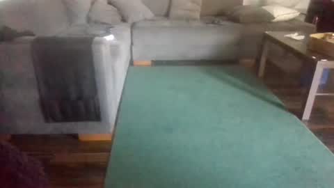 Snapshot of mrhandsomelovee chatting on 04/06/26, 08:48 Nikola online show from 04/06/26, 08:48