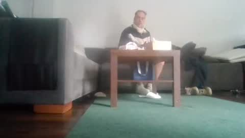 Snapshot of mrhandsomelovee chatting on 04/08/26, 09:20 Nikola online show from 04/08/26, 09:20