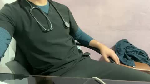 Snapshot of mrheartsoul chatting on 03/10/26, 02:27 MrHeart online show from 03/10/26, 02:27