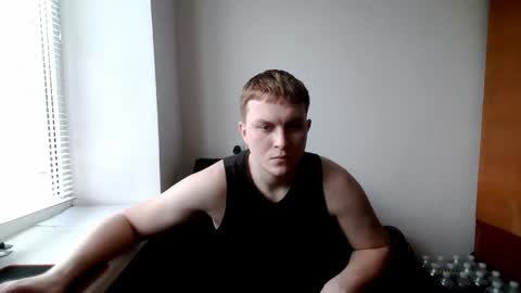 Max online show from 02/15/26, 12:36