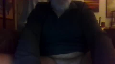 Snapshot of mrhollar chatting on 01/14/26, 01:44 mrhollar online show from 01/14/26, 01:44