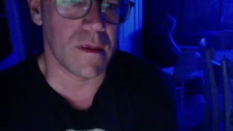 Snapshot of mrhotalot chatting on 04/29/26, 07:31 mrhotalot online show from 04/29/26, 07:31