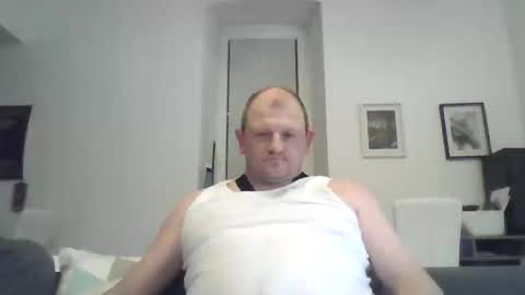 Snapshot of mrhotsex69 chatting on 04/21/26, 01:42 mrhotsex69 online show from 04/21/26, 01:42
