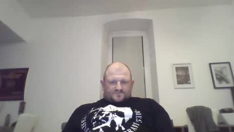 Snapshot of mrhotsex69 chatting on 05/11/26, 01:00 mrhotsex69 online show from 05/11/26, 01:00