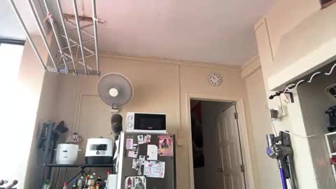 Snapshot of mriea_ chatting on 01/17/26, 05:12 mriea_ online show from 01/17/26, 05:12