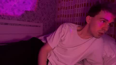 Snapshot of mrkallin chatting on 02/24/26, 06:39 mrkallin online show from 02/24/26, 06:39