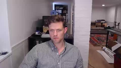 Snapshot of mrkenridge chatting on 04/29/26, 04:00 mrkenridge online show from 04/29/26, 04:00