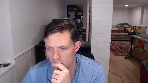 Snapshot of mrkenridge chatting on 04/30/26, 01:06 mrkenridge online show from 04/30/26, 01:06