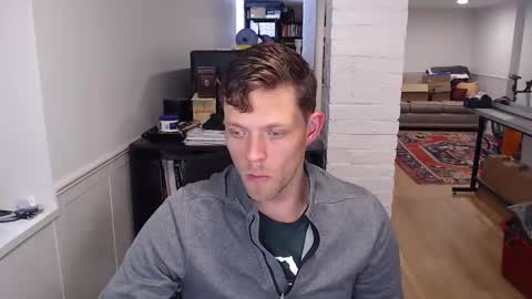 Snapshot of mrkenridge chatting on 05/01/26, 04:44 mrkenridge online show from 05/01/26, 04:44