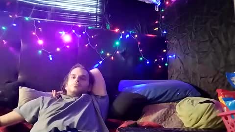 Snapshot of mrkinksized chatting on 12/22/24, 02:27 MrKinkSized online show from 12/22/24, 02:27