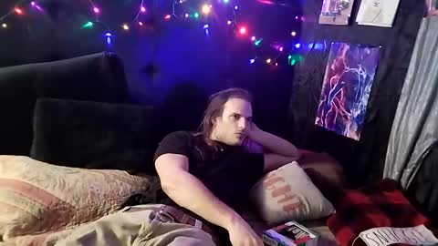 Snapshot of mrkinksized chatting on 01/14/25, 05:19 MrKinkSized online show from 01/14/25, 05:19