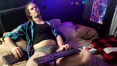 Snapshot of mrkinksized chatting on 01/14/25, 11:31 MrKinkSized online show from 01/14/25, 11:31