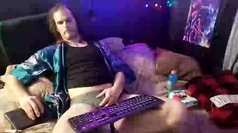 Snapshot of mrkinksized chatting on 01/14/25, 02:32 MrKinkSized online show from 01/14/25, 02:32