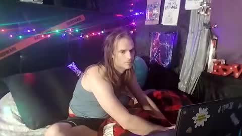 Snapshot of mrkinksized chatting on 02/02/25, 06:48 MrKinkSized online show from 02/02/25, 06:48