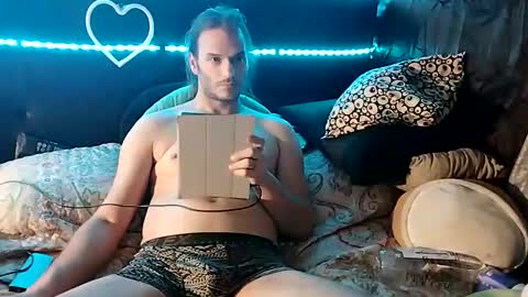 Snapshot of mrkinksized chatting on 03/12/25, 06:07 MrKinkSized online show from 03/12/25, 06:07