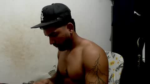 Snapshot of mrlevrone1 chatting on 06/24/26, 02:38 Mrlevrone1 online show from 06/24/26, 02:38