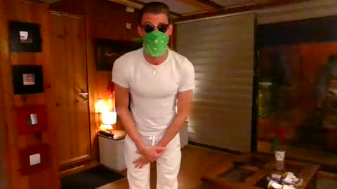 Snapshot of mrlong23cm chatting on 12/14/24, 10:07 Mr Long online show from 12/14/24, 10:07