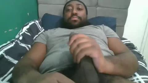 Snapshot of mrlust6969 chatting on 01/11/25, 01:53 mrlust6969 online show from 01/11/25, 01:53