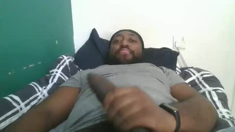 Snapshot of mrlust6969 chatting on 09/25/25, 01:59 mrlust6969 online show from 09/25/25, 01:59