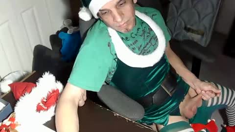 Snapshot of mrmarcxxcam chatting on 12/29/24, 05:21 MrMarc online show from 12/29/24, 05:21