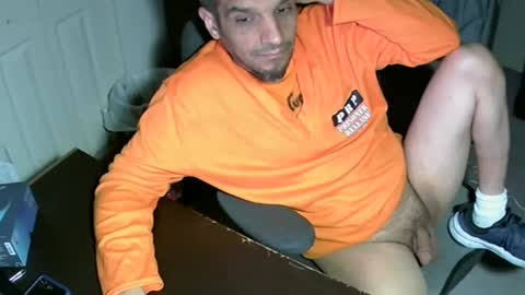 Snapshot of mrmarcxxcam chatting on 09/26/25, 02:48 MrMarc online show from 09/26/25, 02:48