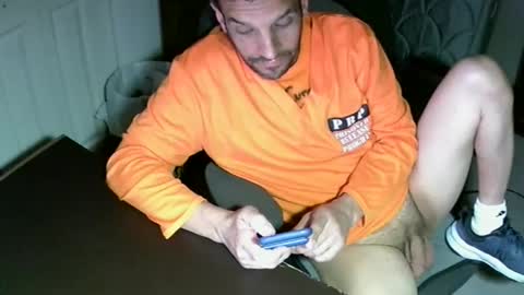 Snapshot of mrmarcxxcam chatting on 10/21/25, 03:29 MrMarc online show from 10/21/25, 03:29