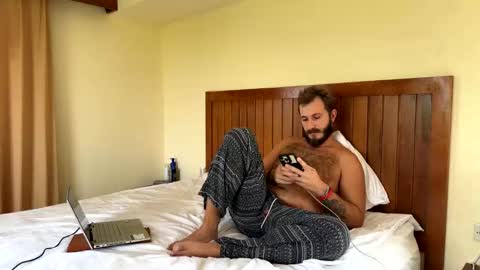 Snapshot of mrmaxiy chatting on 03/26/26, 05:35 Max online show from 03/26/26, 05:35