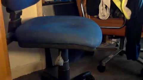 Snapshot of mrmmm62 chatting on 11/26/25, 12:06 MrMmm62 online show from 11/26/25, 12:06