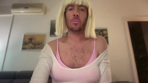 TaleOfLaura online show from 02/11/26, 10:26