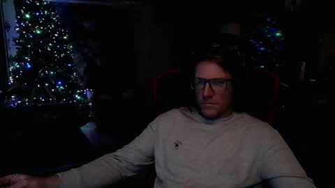 Snapshot of mrmurdoch chatting on 12/16/25, 08:52 Mr. Murdoch online show from 12/16/25, 08:52