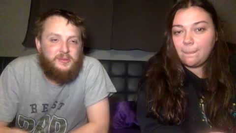 Snapshot of mrnmrsgoodtimes chatting on 12/18/25, 05:46 MrnMrsGoodTimes online show from 12/18/25, 05:46