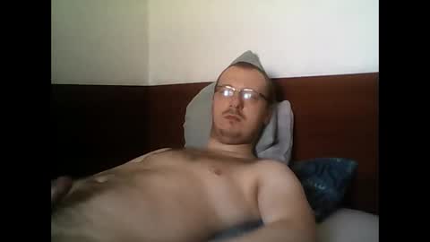 Snapshot of mronlymasturbate chatting on 06/06/26, 05:56 mronlymasturbate online show from 06/06/26, 05:56