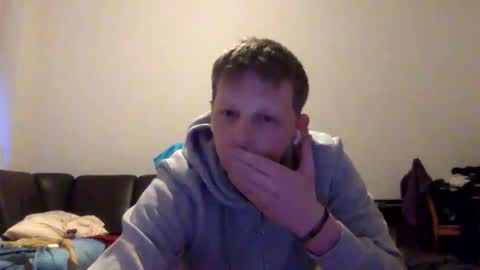 Snapshot of mrredbluefun chatting on 04/28/26, 06:57 RedBluefun online show from 04/28/26, 06:57