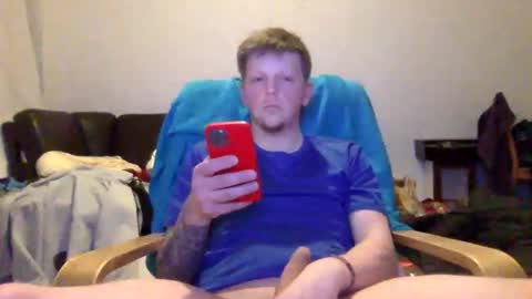 Snapshot of mrredbluefun chatting on 04/30/26, 09:19 RedBluefun online show from 04/30/26, 09:19