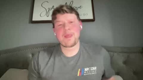 Snapshot of mrrickdickulous chatting on 03/21/26, 06:22 mrrickdickulous online show from 03/21/26, 06:22